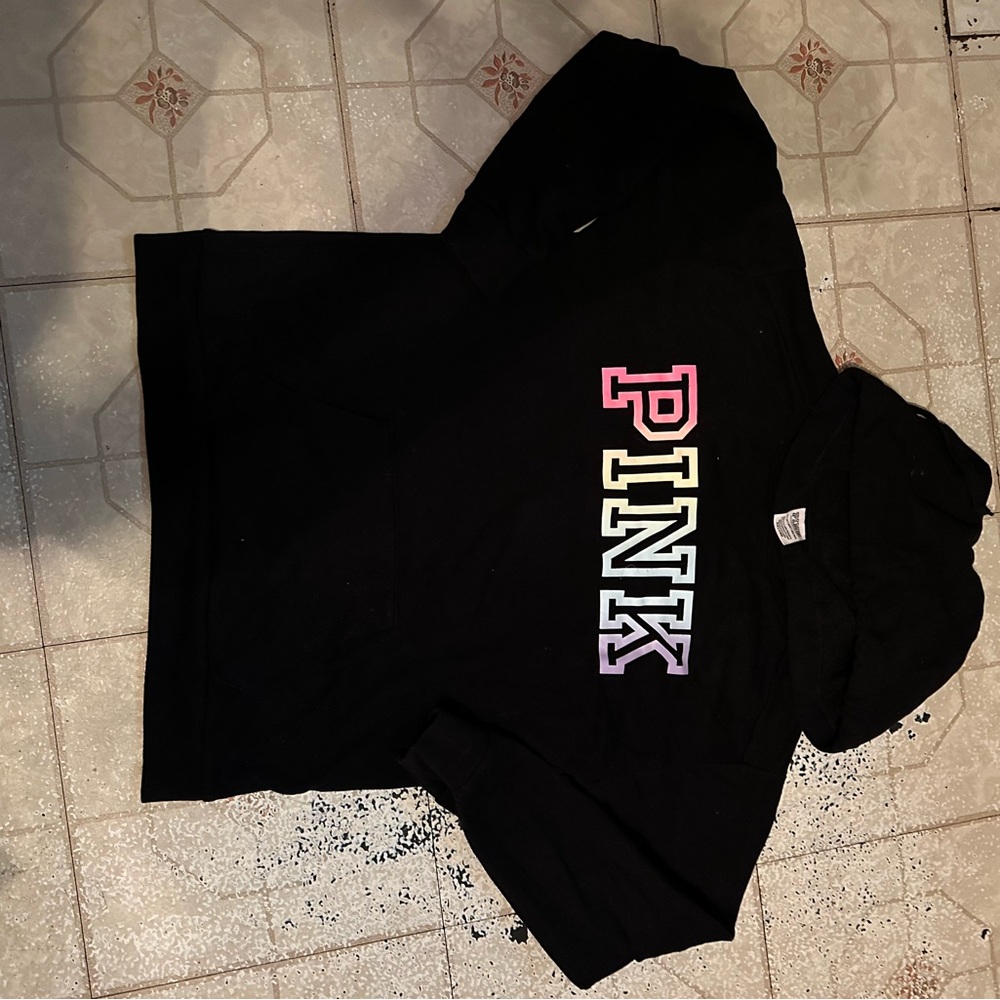 Pull over block letters hoodie Victoria’s Secret PiNK size XS slightly used.